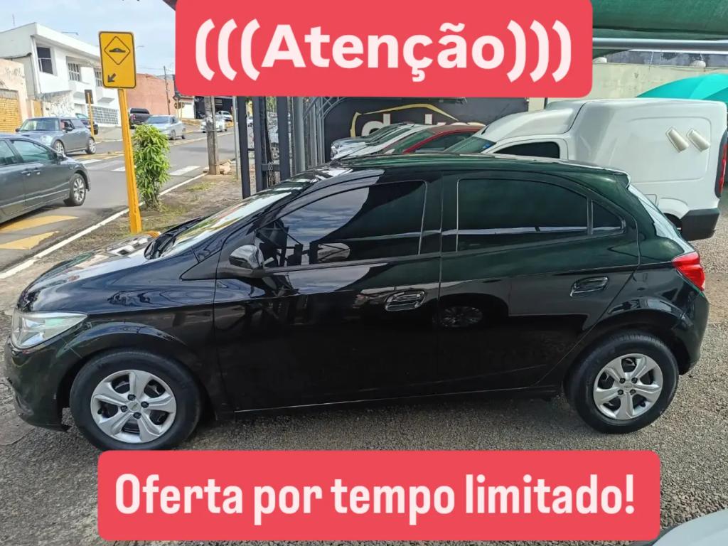 CHEVROLET Onix Hatch - Foto