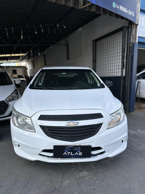 CHEVROLET Onix Hatch - Foto