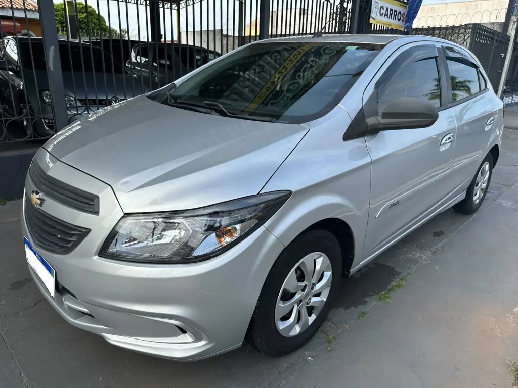 CHEVROLET Onix Hatch