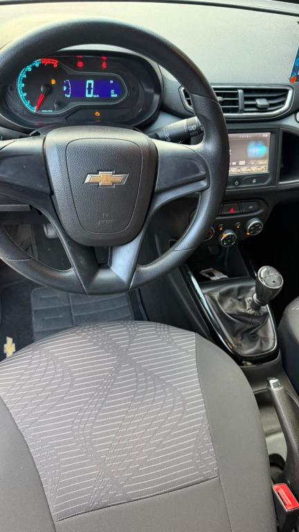 CHEVROLET Onix Hatch - Foto