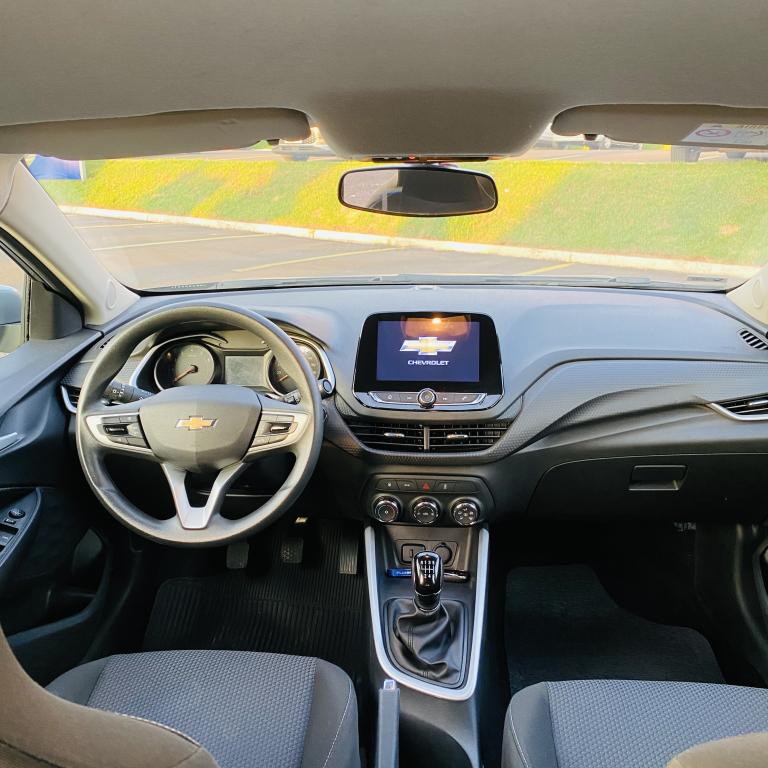 CHEVROLET Onix Hatch - Foto