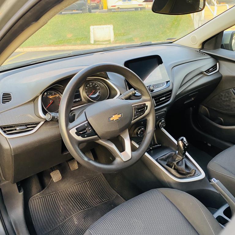 CHEVROLET Onix Hatch - Foto