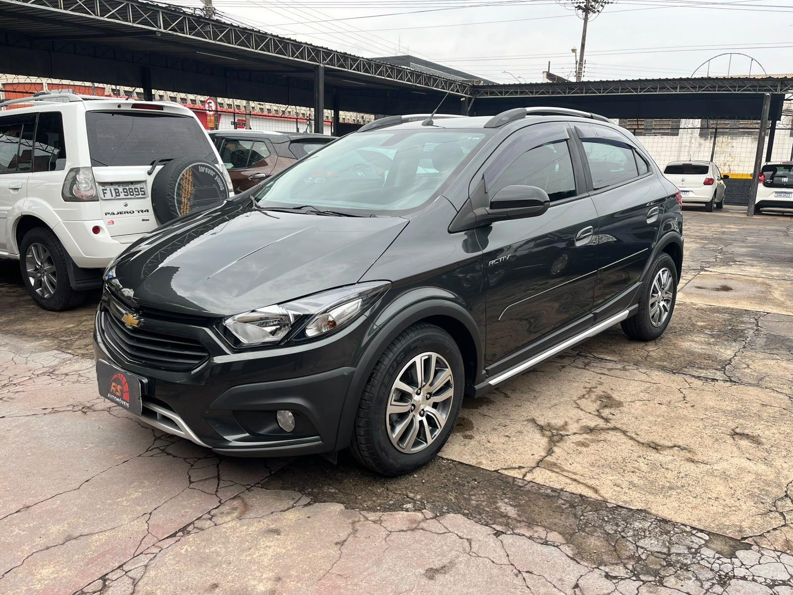 CHEVROLET Onix Hatch