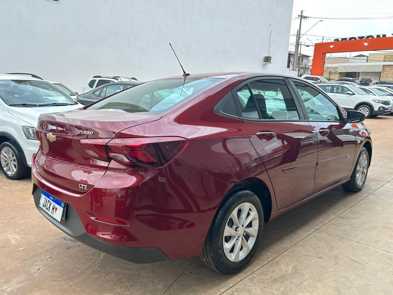 CHEVROLET Onix Sedan - Foto