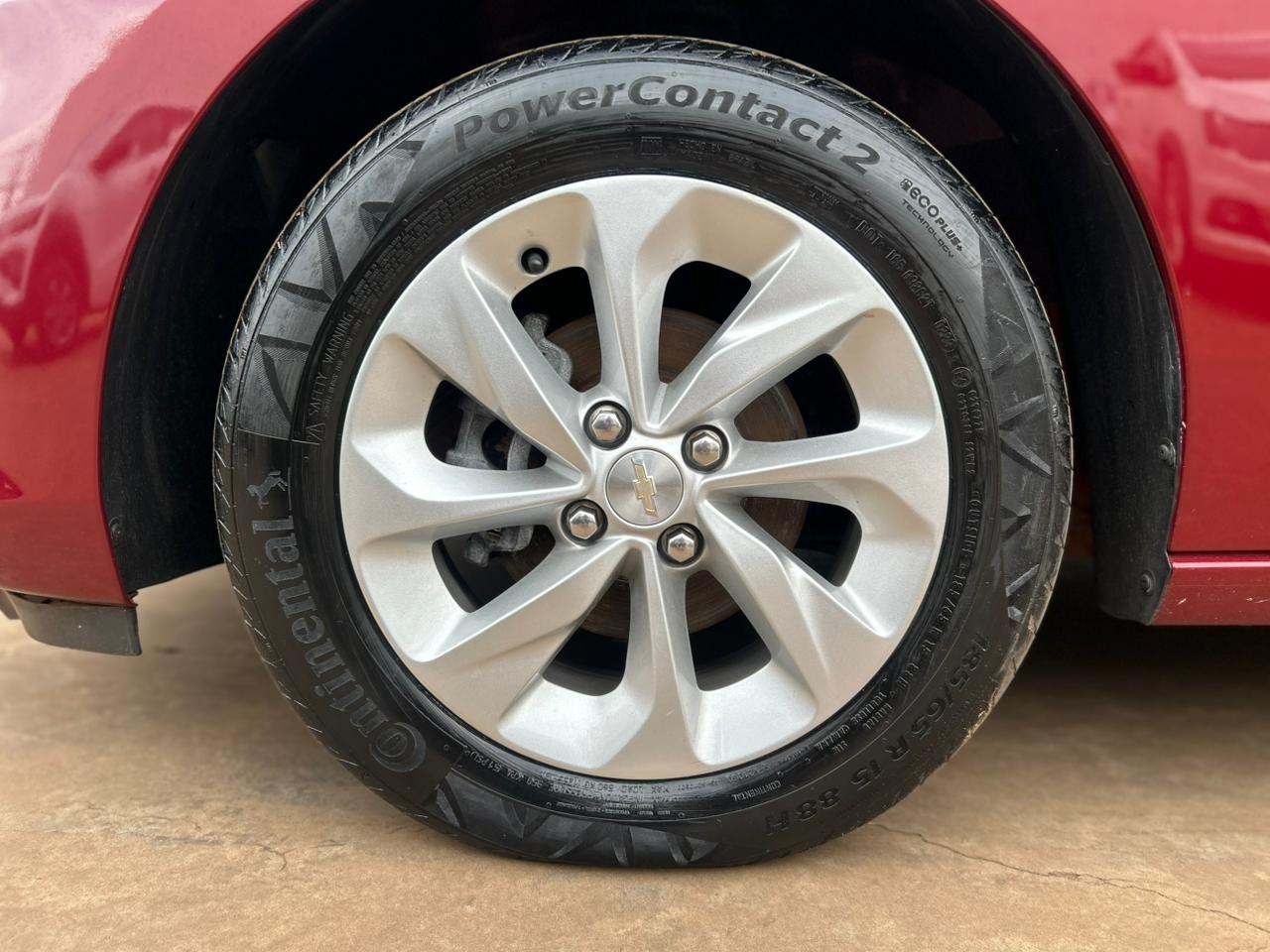 CHEVROLET Onix Sedan - Foto