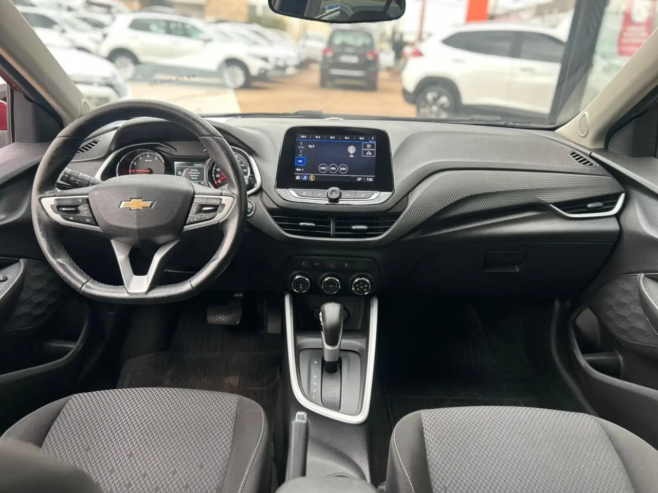 CHEVROLET Onix Sedan - Foto