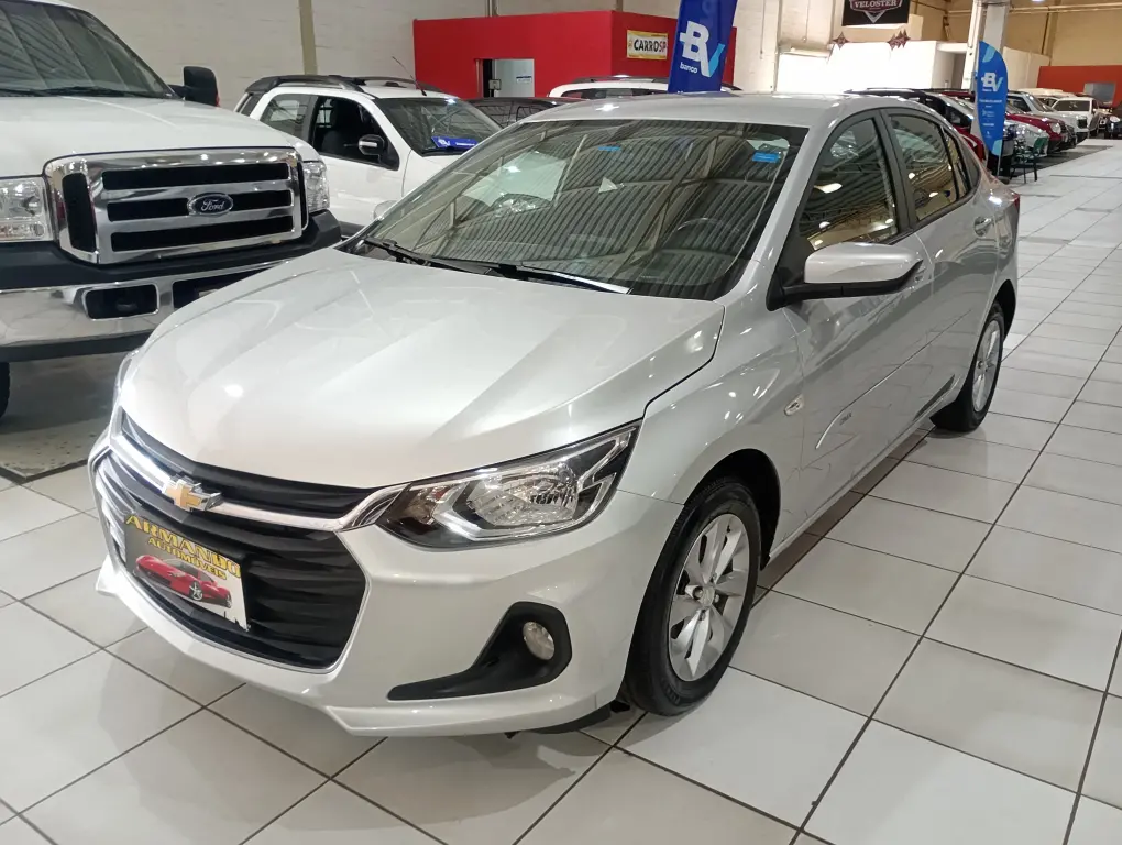 CHEVROLET Onix Sedan - Foto
