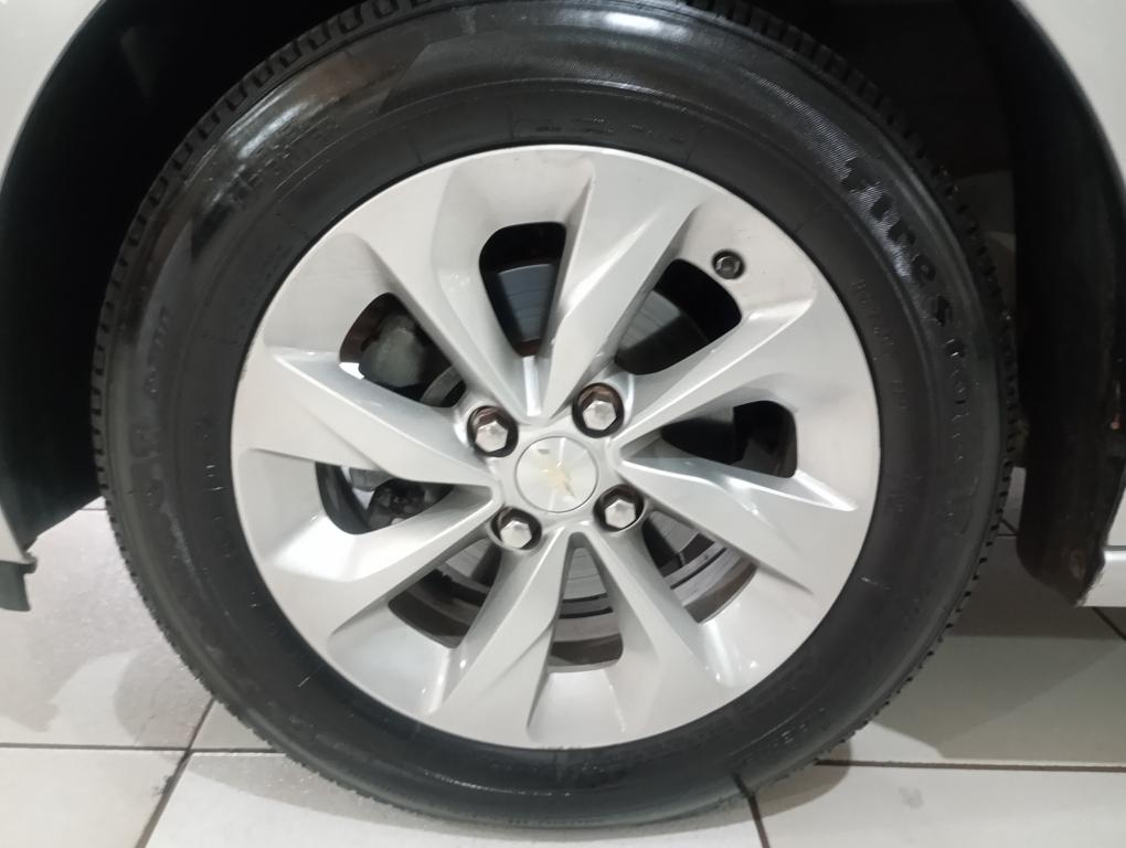 CHEVROLET Onix Sedan - Foto