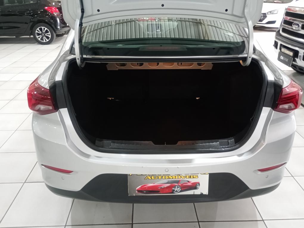 CHEVROLET Onix Sedan - Foto