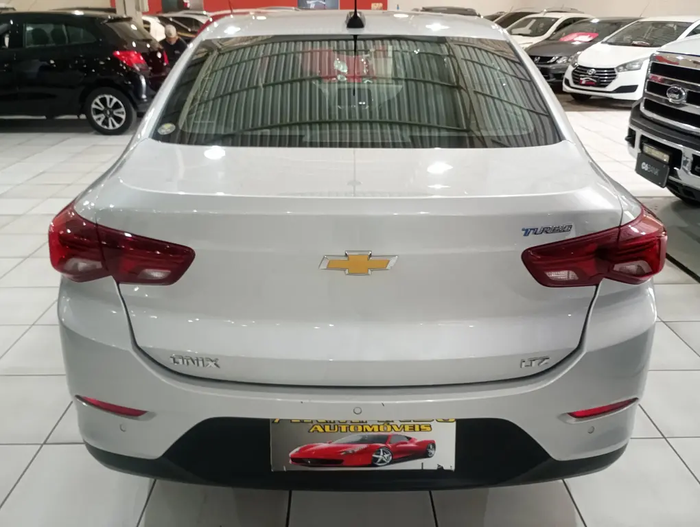 CHEVROLET Onix Sedan - Foto