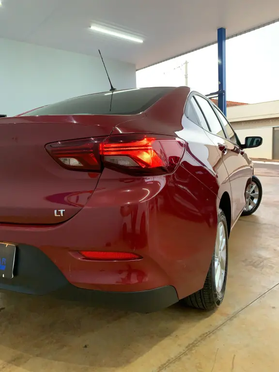 CHEVROLET Onix Sedan - Foto