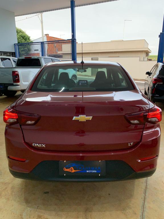 CHEVROLET Onix Sedan - Foto