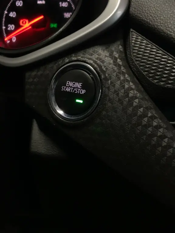 CHEVROLET Onix Sedan - Foto