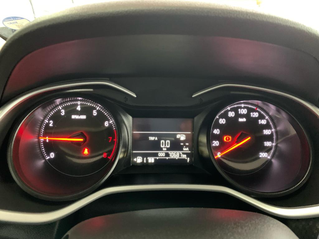 CHEVROLET Onix Sedan - Foto