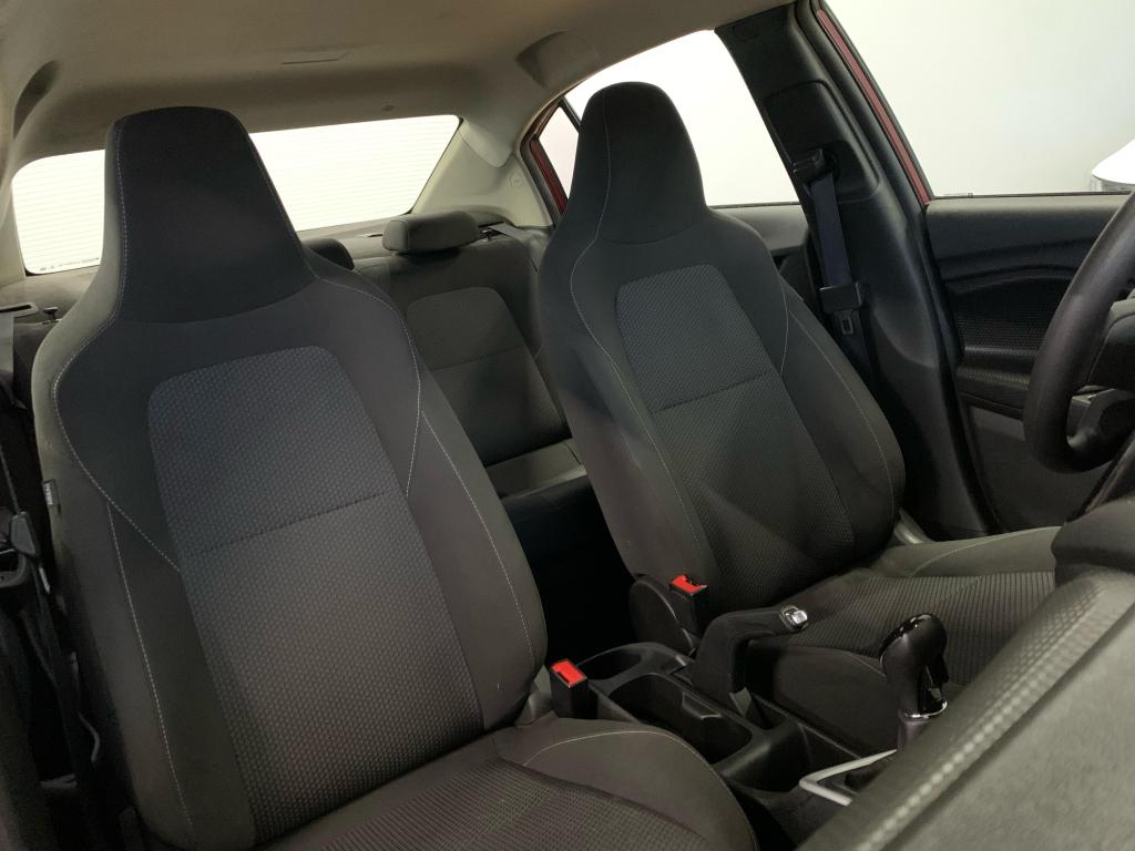 CHEVROLET Onix Sedan - Foto