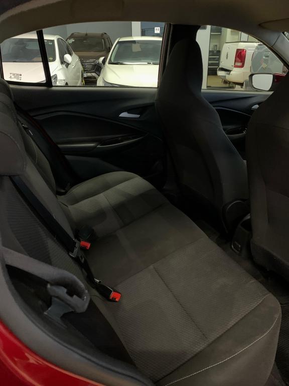 CHEVROLET Onix Sedan - Foto