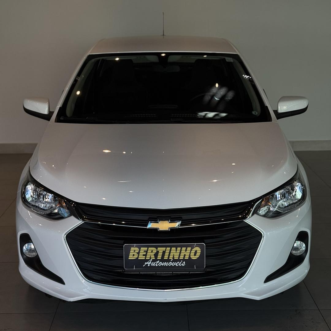 CHEVROLET Onix Sedan - Foto