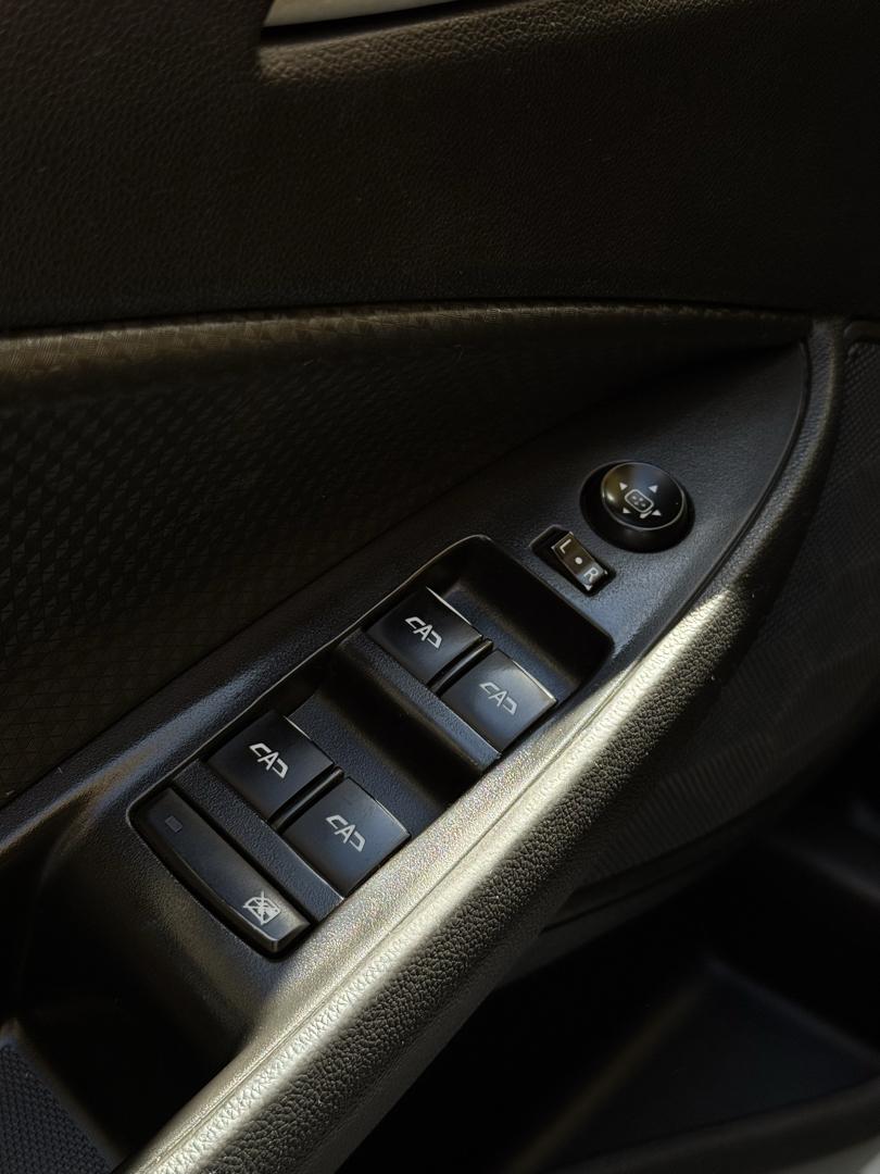 CHEVROLET Onix Sedan - Foto