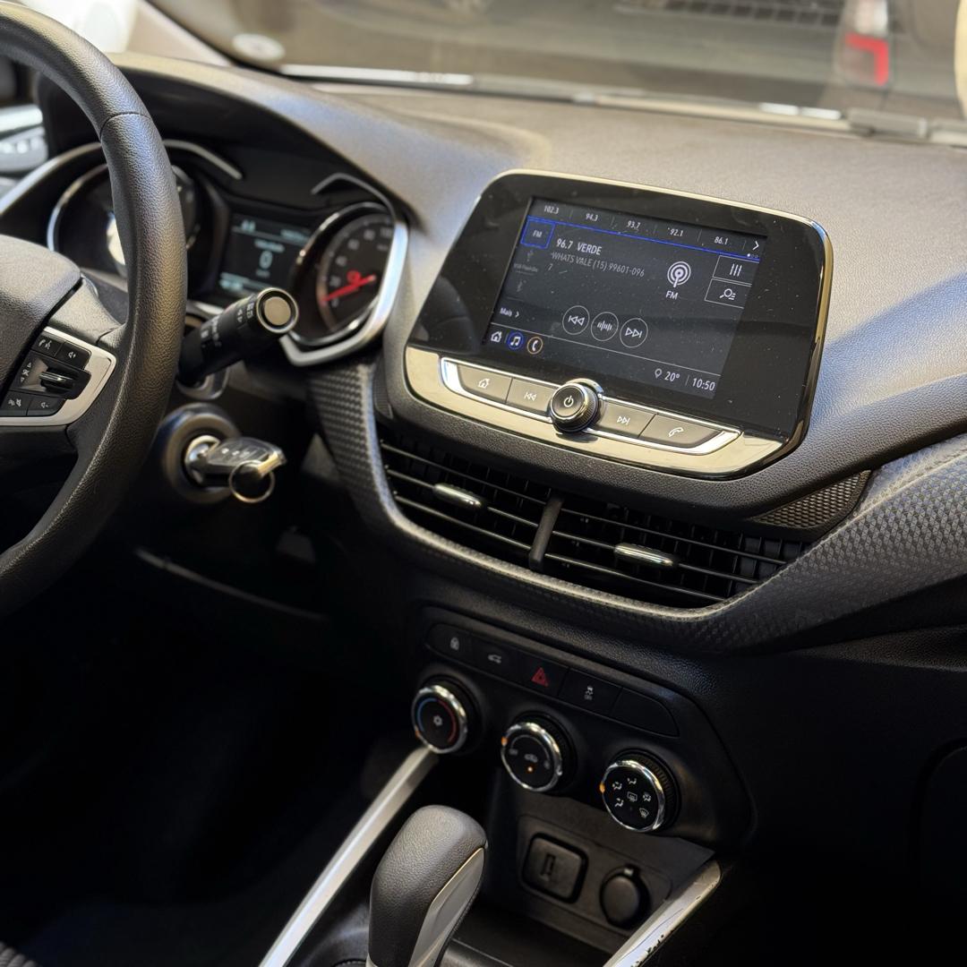 CHEVROLET Onix Sedan - Foto