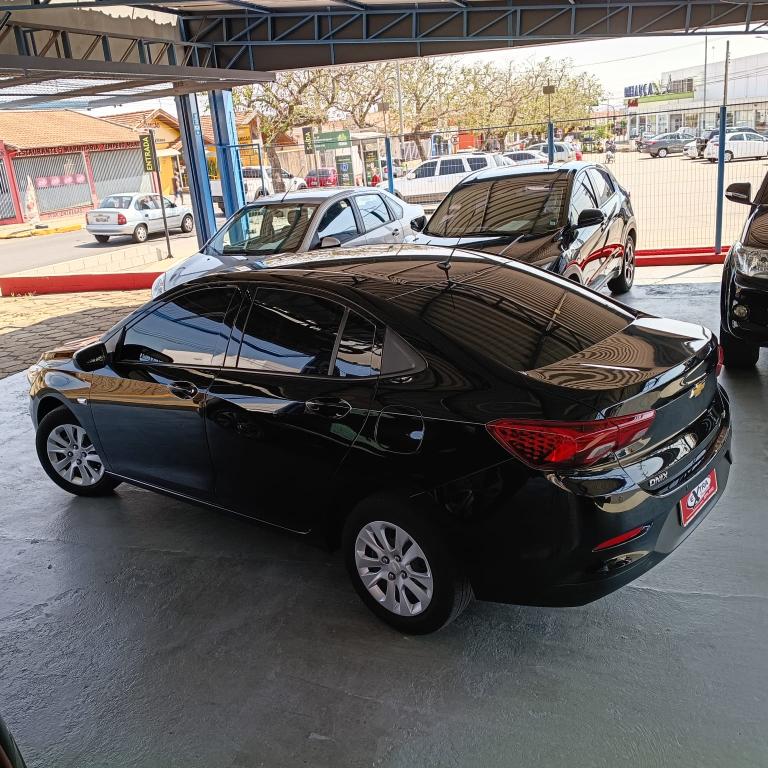 CHEVROLET Onix Sedan - Foto