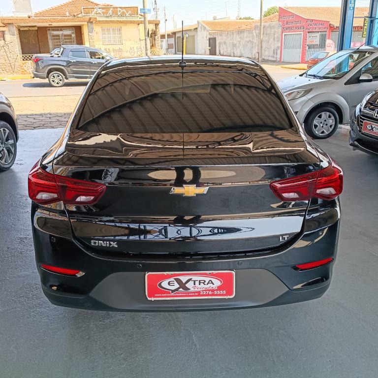 CHEVROLET Onix Sedan - Foto