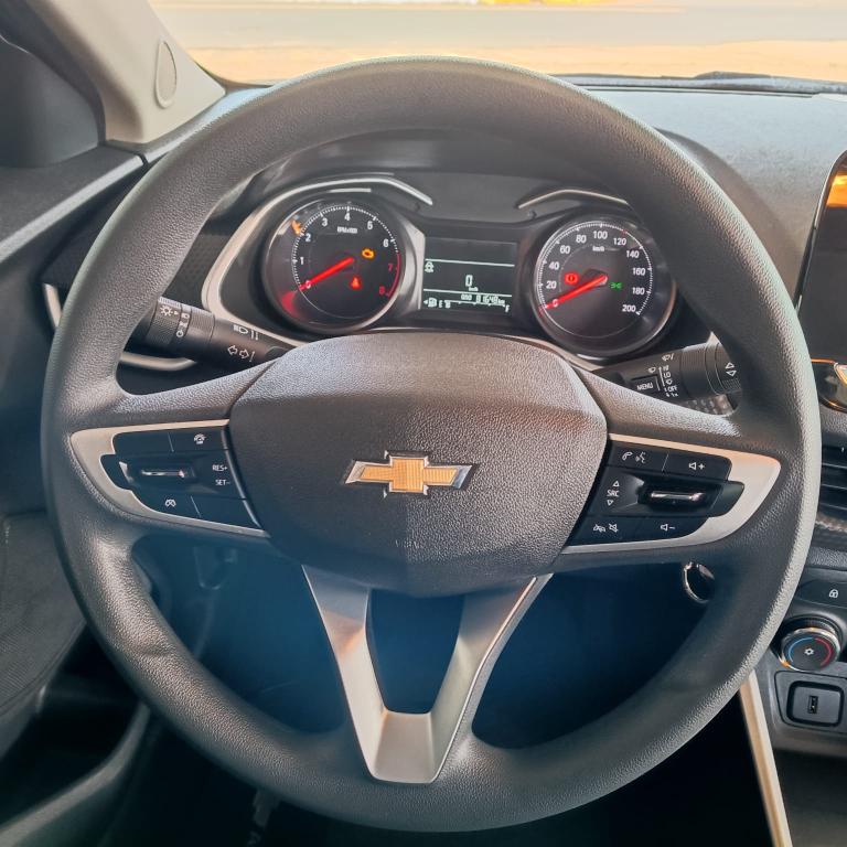 CHEVROLET Onix Sedan - Foto