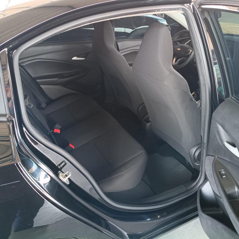 CHEVROLET Onix Sedan - Foto