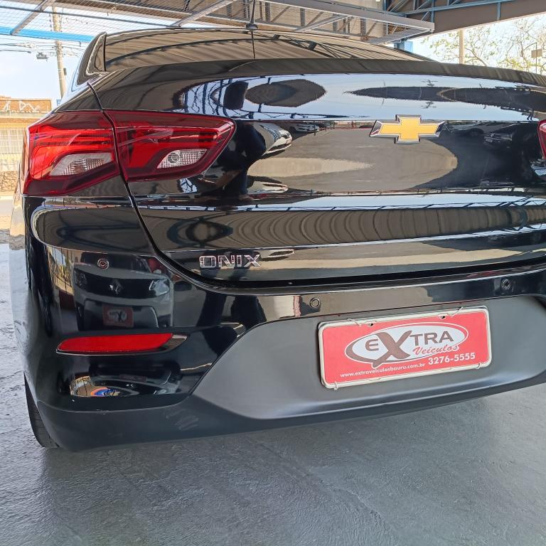 CHEVROLET Onix Sedan - Foto