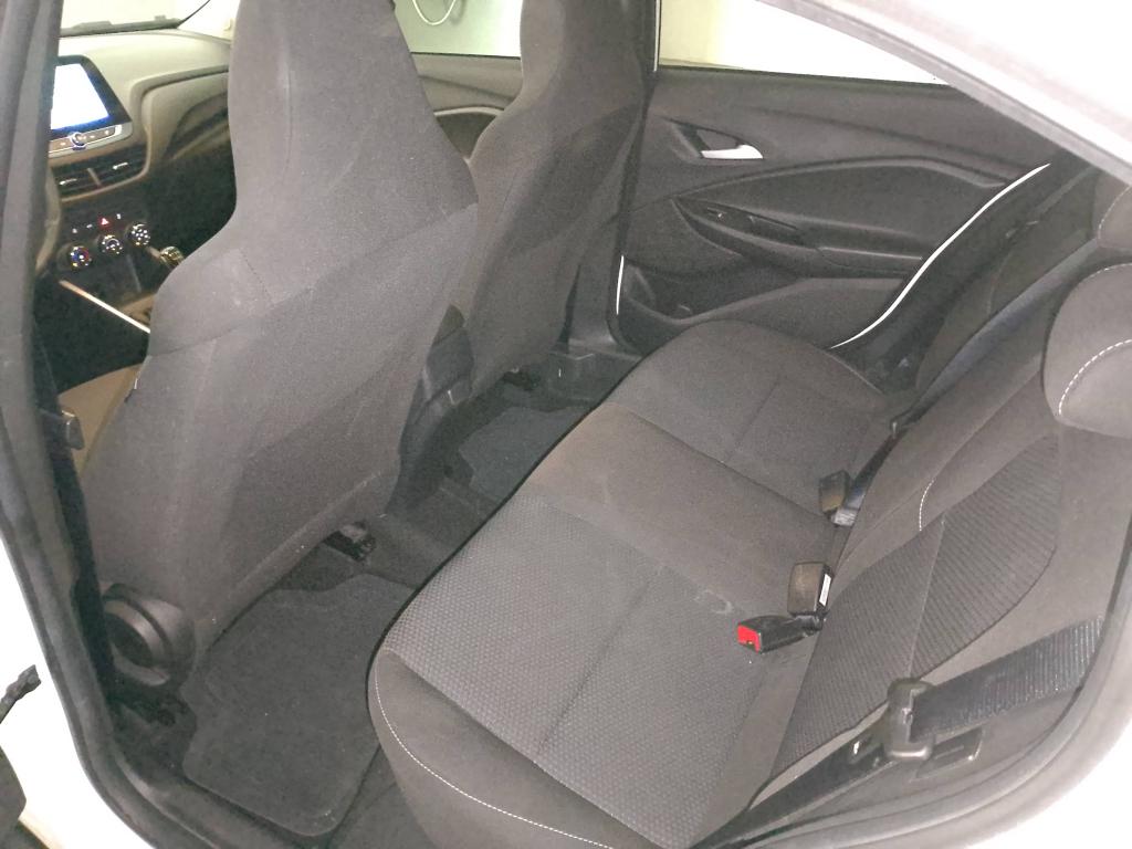 CHEVROLET Onix Sedan - Foto