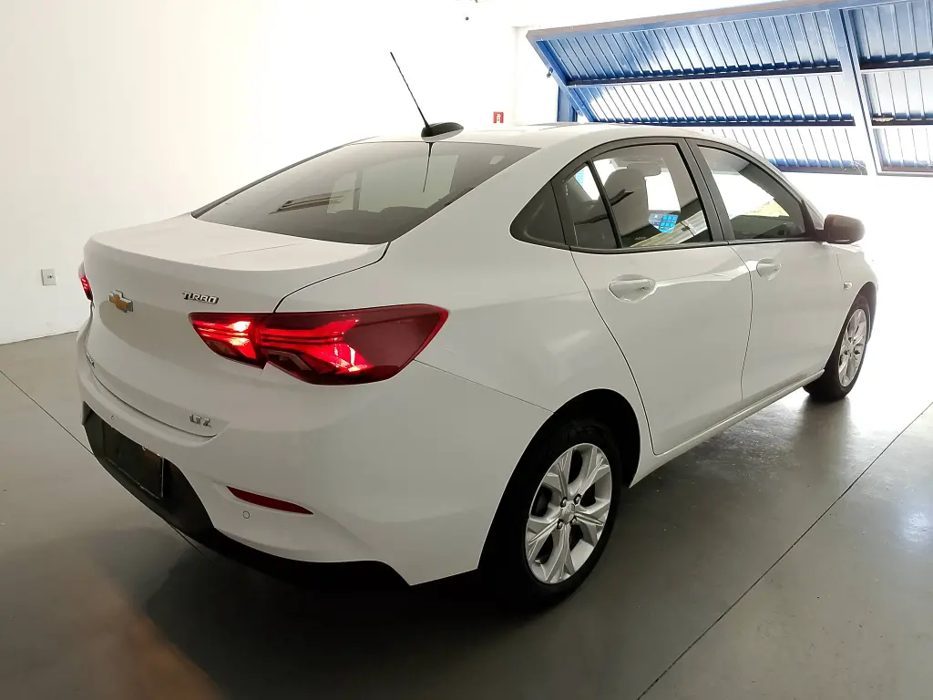 CHEVROLET Onix Sedan - Foto