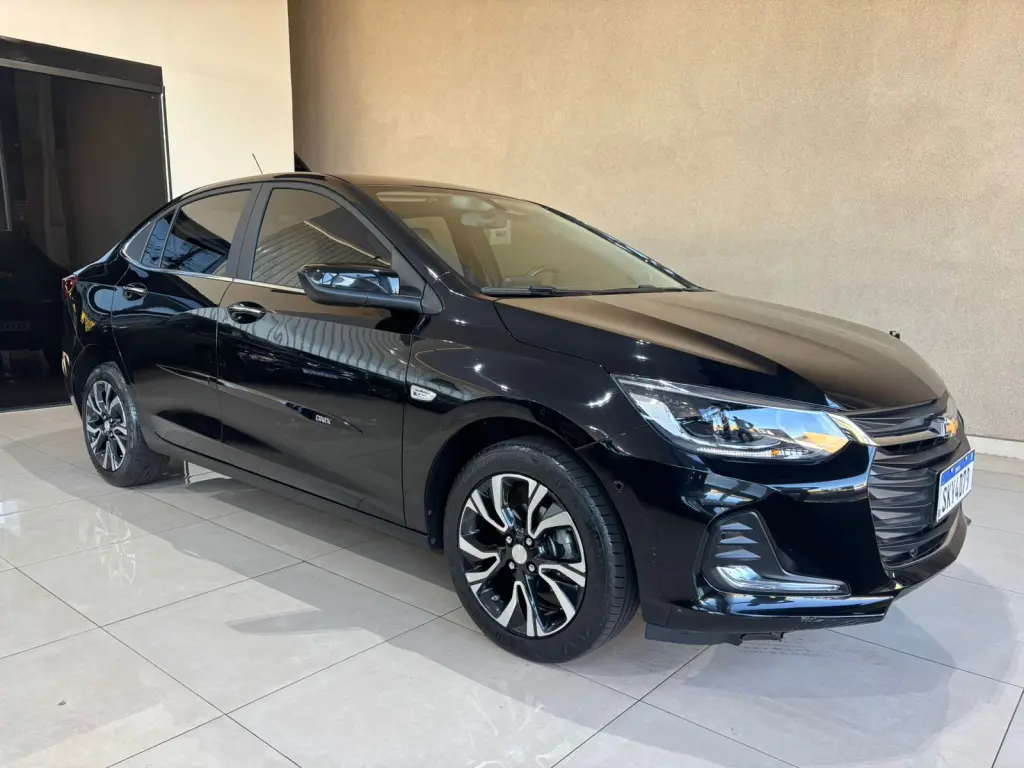 CHEVROLET Onix Sedan - Foto