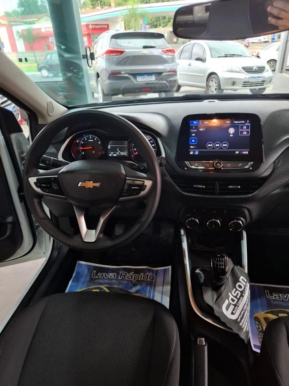 CHEVROLET Onix Sedan - Foto