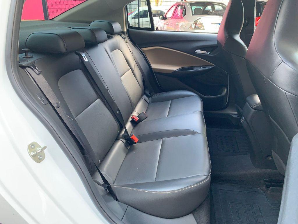 CHEVROLET Onix Sedan - Foto