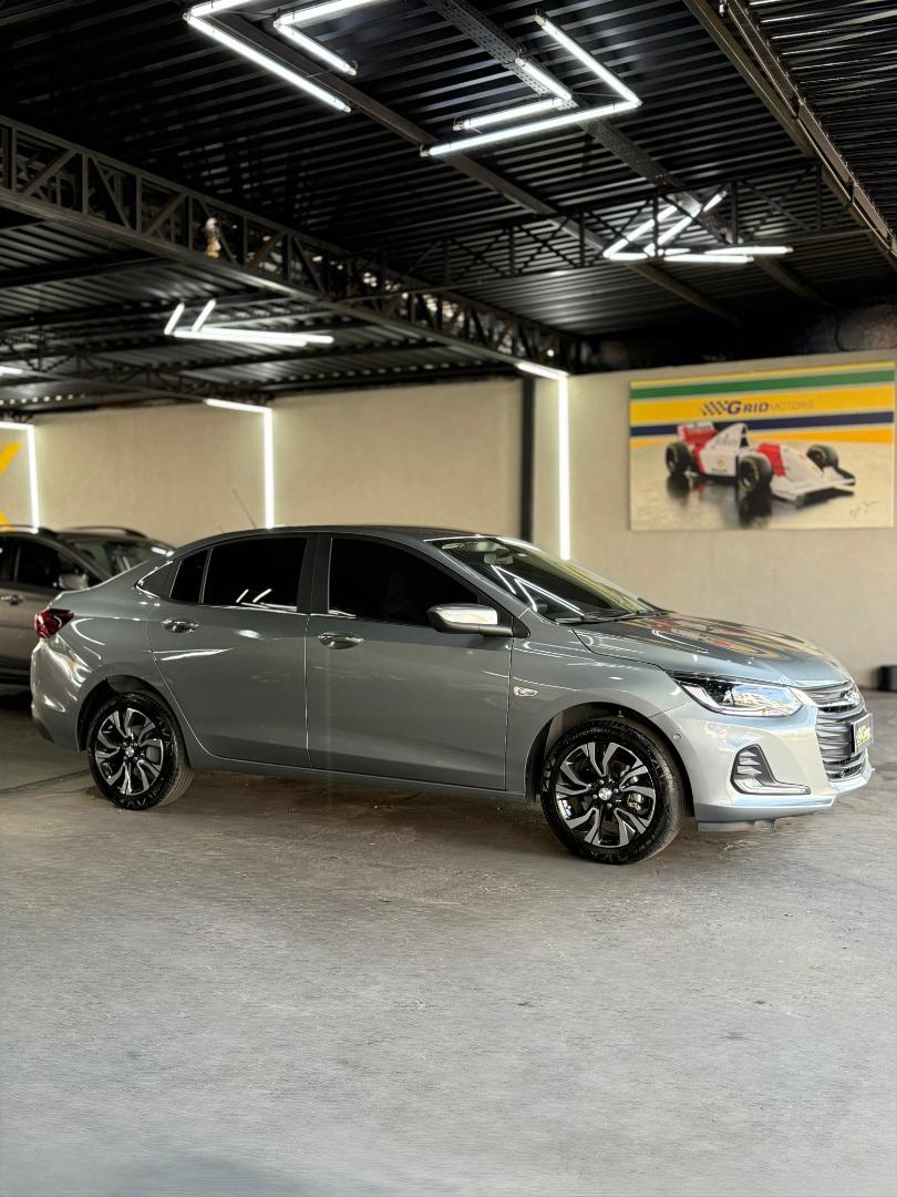 CHEVROLET Onix Sedan - Foto
