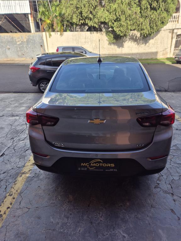 CHEVROLET Onix Sedan - Foto