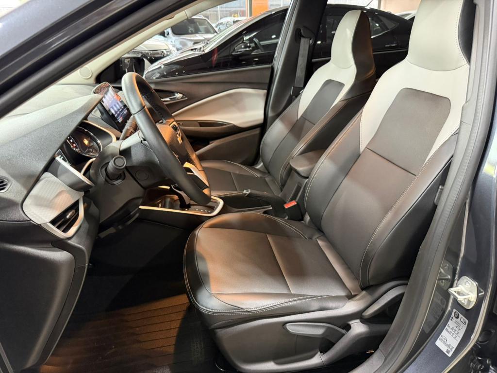 CHEVROLET Onix Sedan - Foto