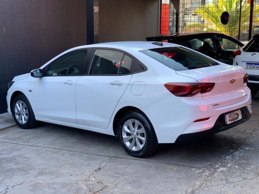 CHEVROLET Onix Sedan - Foto