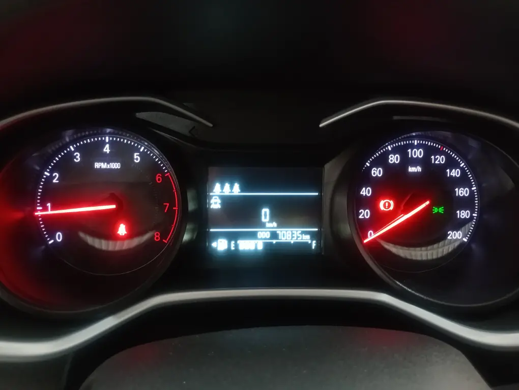 CHEVROLET Onix Sedan - Foto