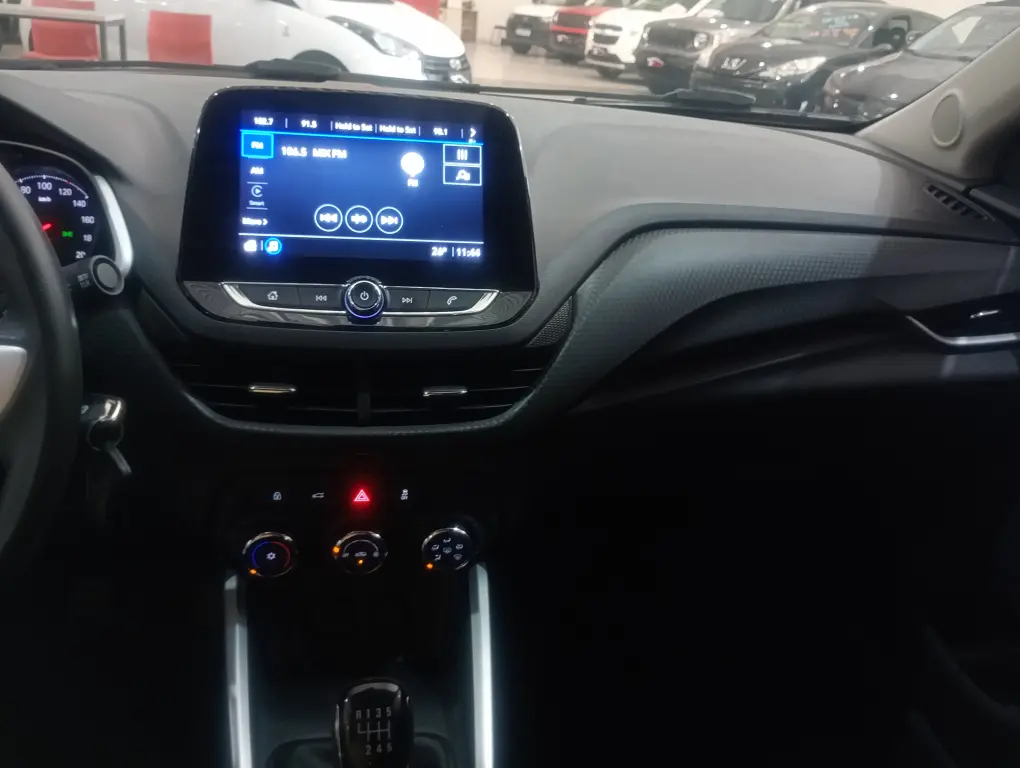 CHEVROLET Onix Sedan - Foto