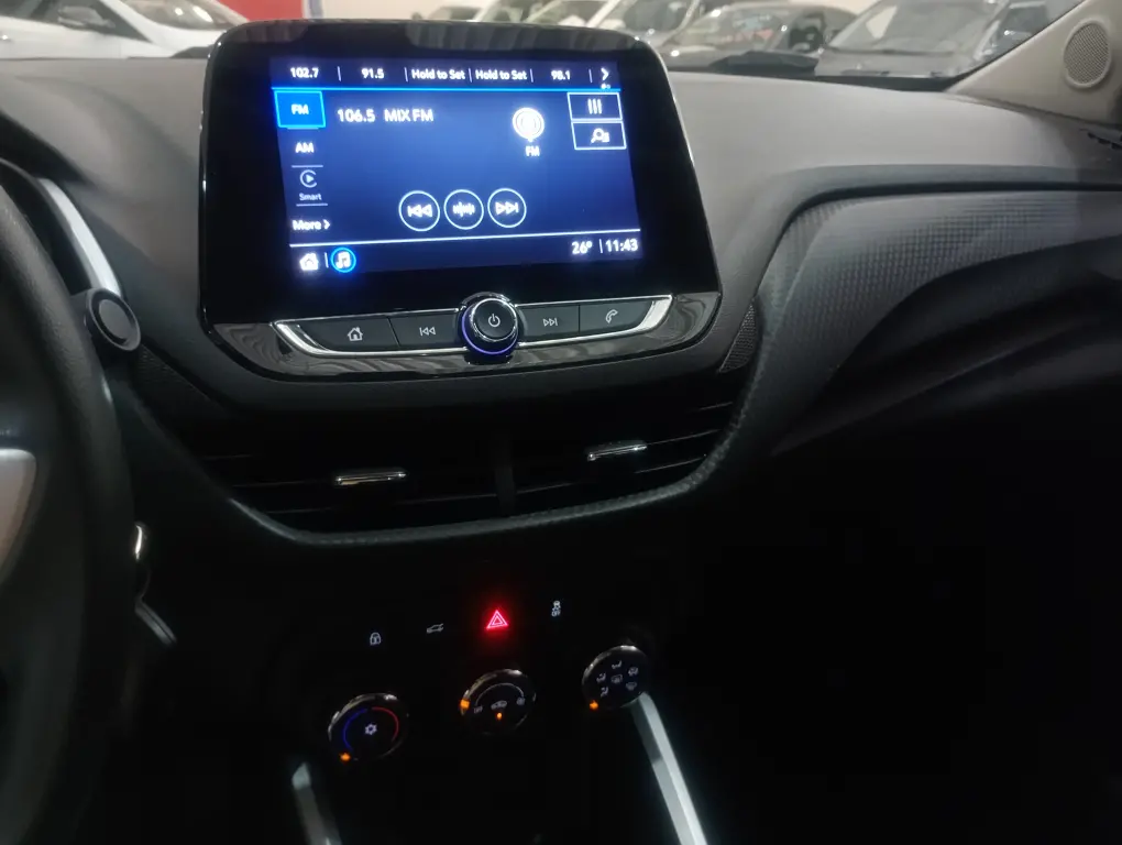 CHEVROLET Onix Sedan - Foto