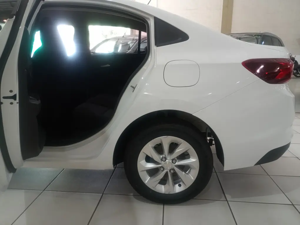 CHEVROLET Onix Sedan - Foto