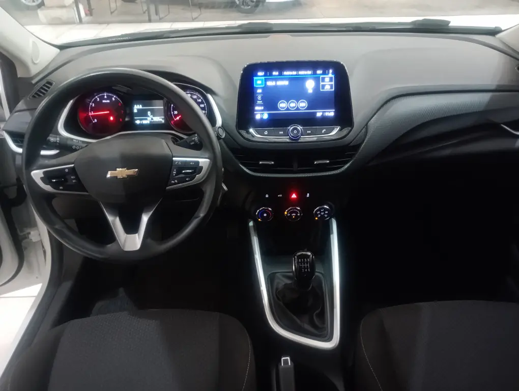 CHEVROLET Onix Sedan - Foto