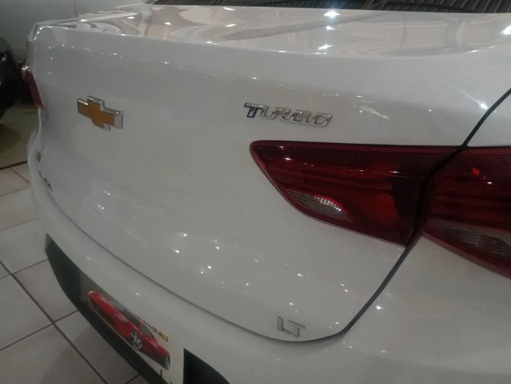 CHEVROLET Onix Sedan - Foto