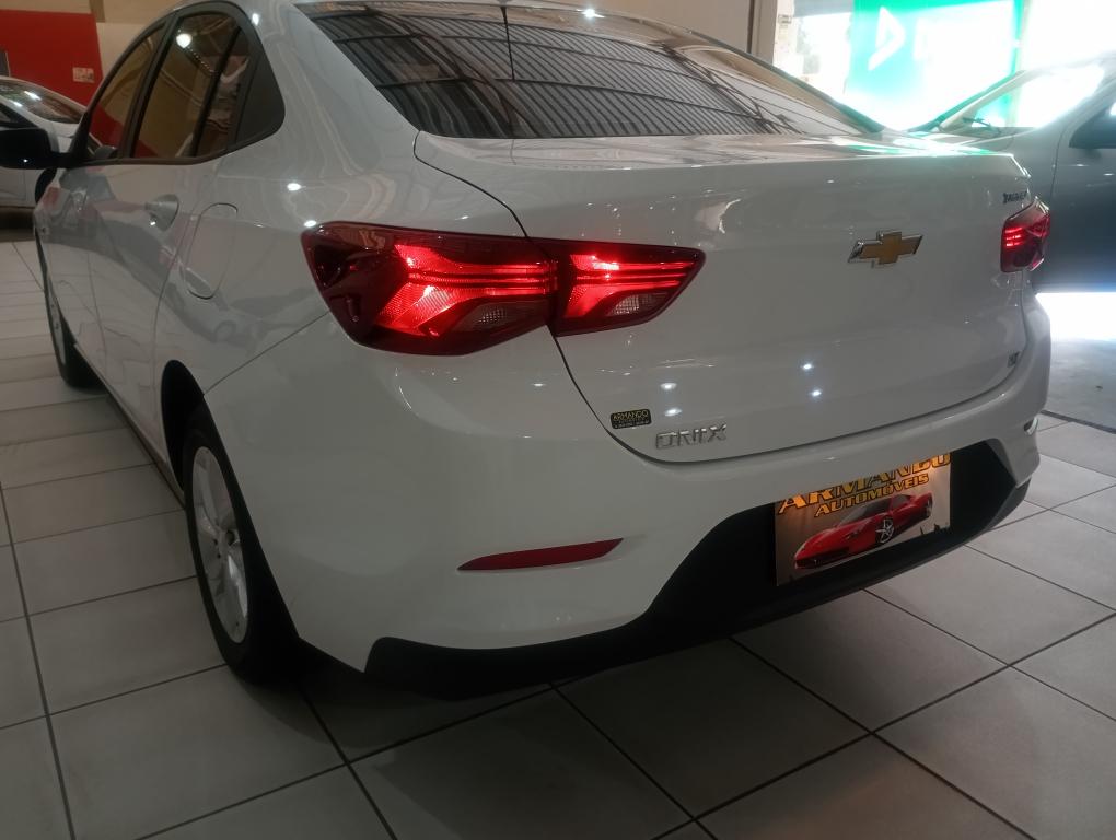CHEVROLET Onix Sedan - Foto
