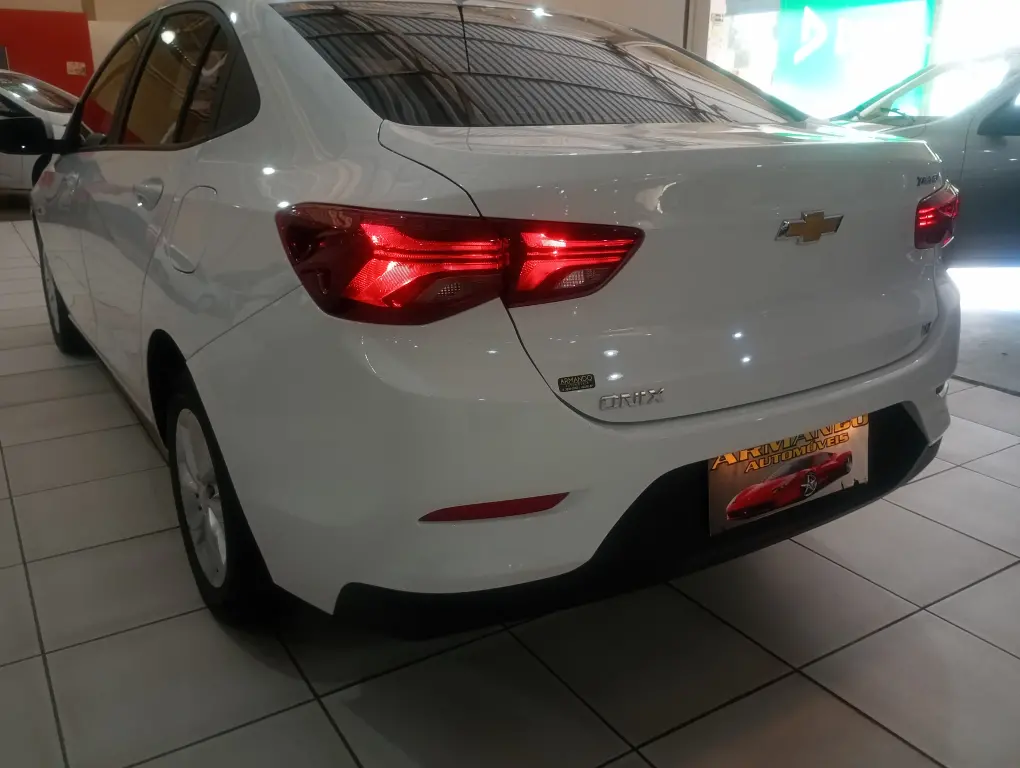 CHEVROLET Onix Sedan - Foto