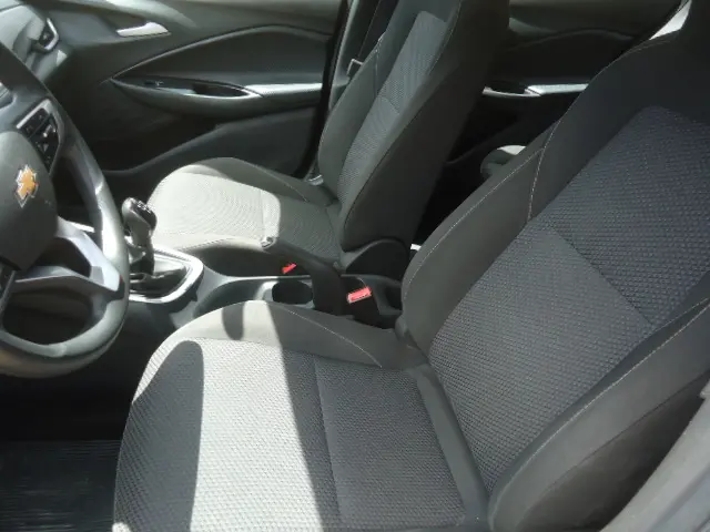 CHEVROLET Onix Sedan - Foto