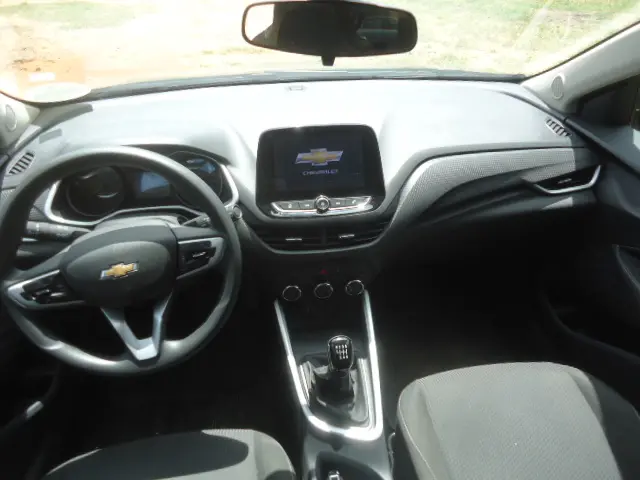 CHEVROLET Onix Sedan - Foto