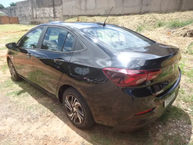 CHEVROLET Onix Sedan - Foto