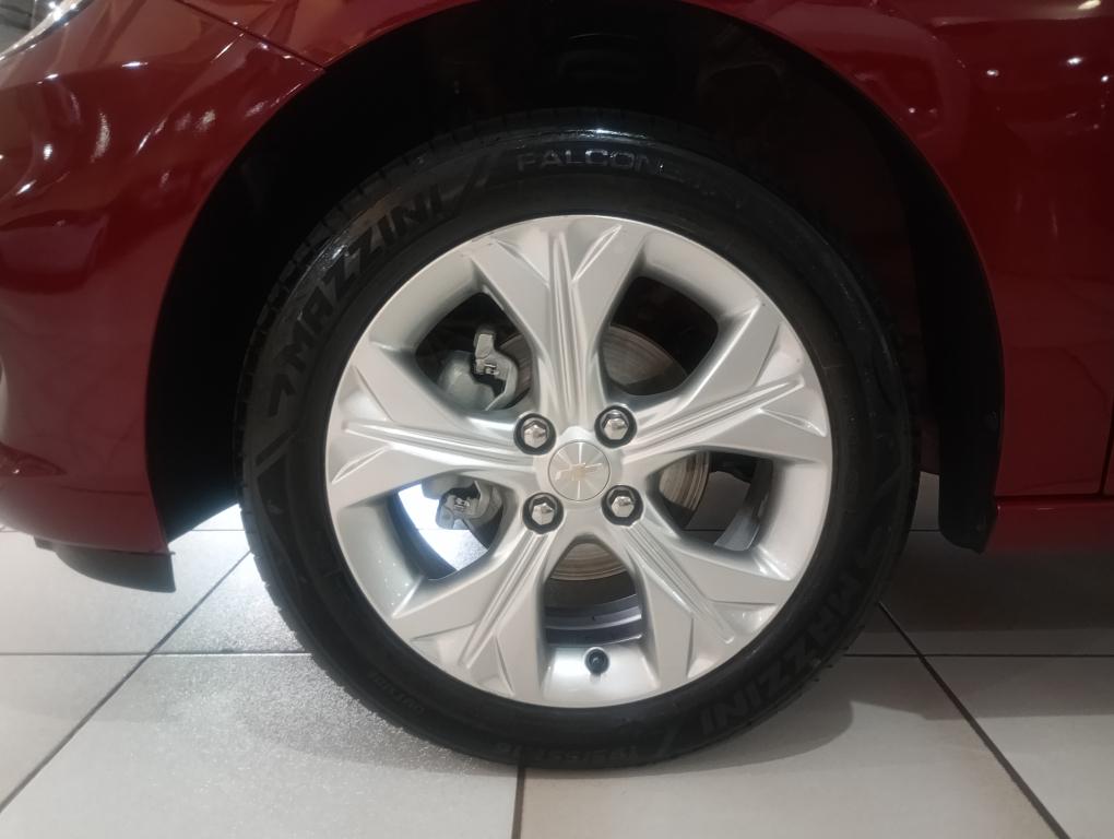 CHEVROLET Onix Sedan - Foto