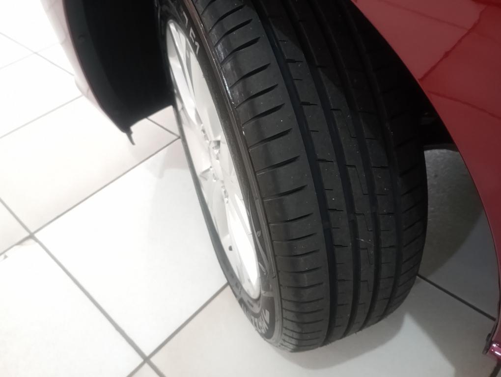 CHEVROLET Onix Sedan - Foto